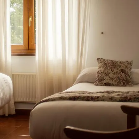 Hotel El Angliru 2*